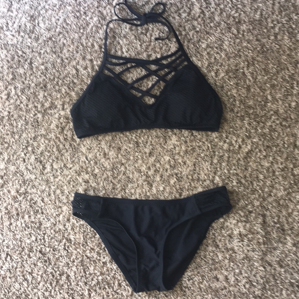 Black Criss Cross Top Bikini
